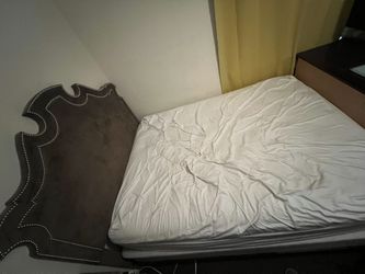 Furniture Bundle – Desk, Chair, Bed, Shelves, Bookcase (Everything Must Go)