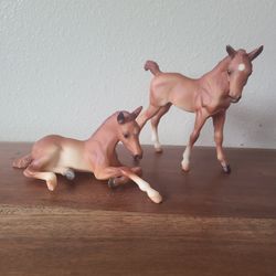 Breyer Horse Amber And Ashley Foals