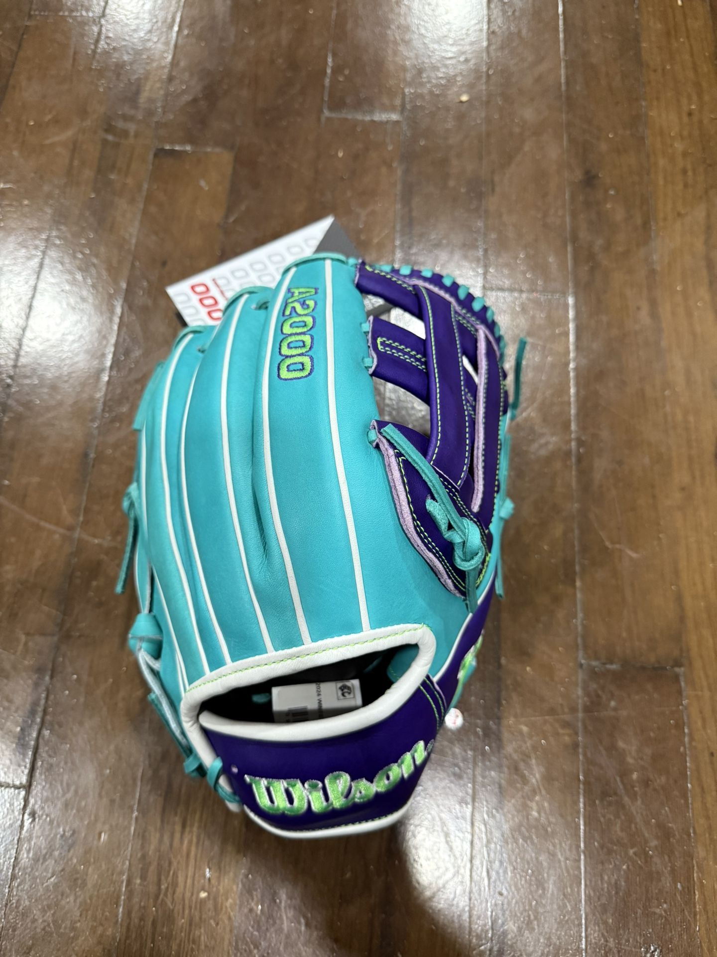 Wilson A2000 DW5 12” Baseball Glove 