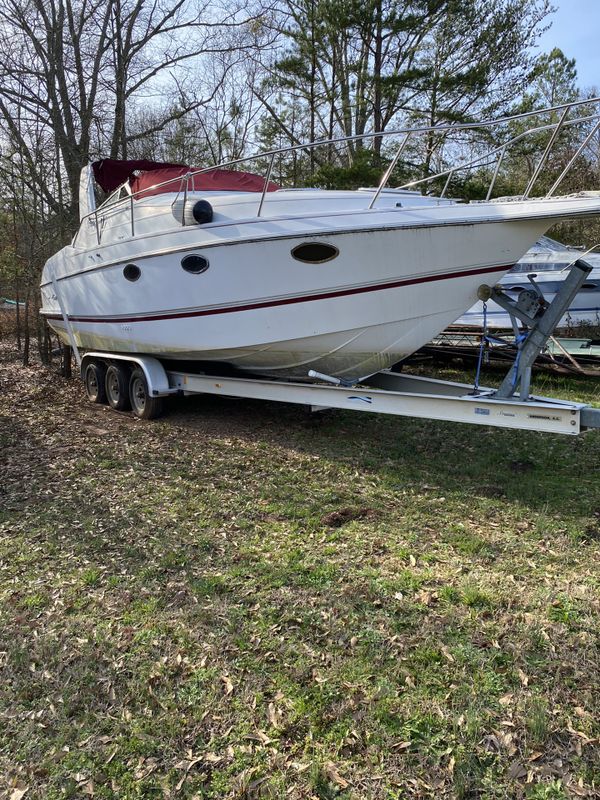 Chris craft crowne 272