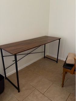 ✨Like New Desk~ great condition