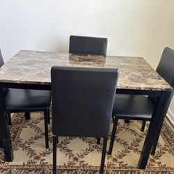 Breakfast Table With 4 Chairs