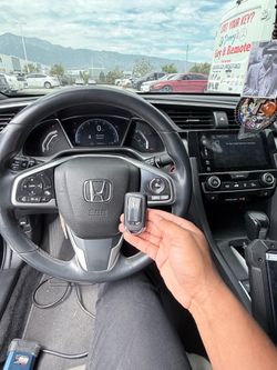 Car Keys N Remotes/ Llaves Con Control