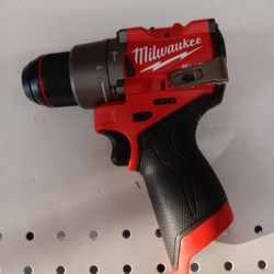 Milwaukee New Hammer Drill 12M Fuel Brushless Nuevo