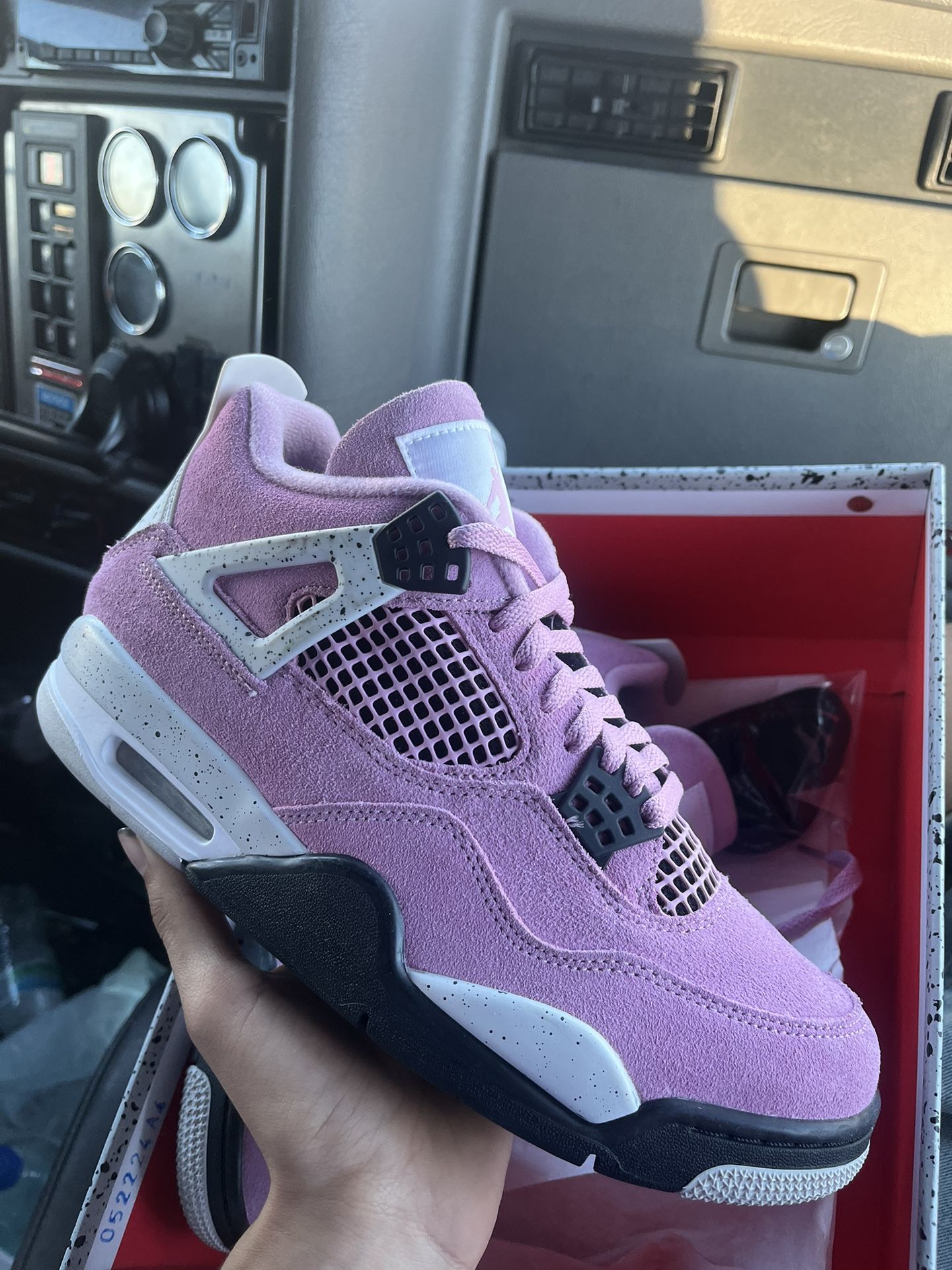Jordan 4 Orchid