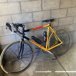 Cannondale Road Bike
