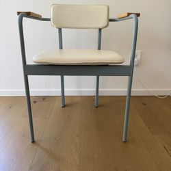 Herman Miller Betwixt Armchair