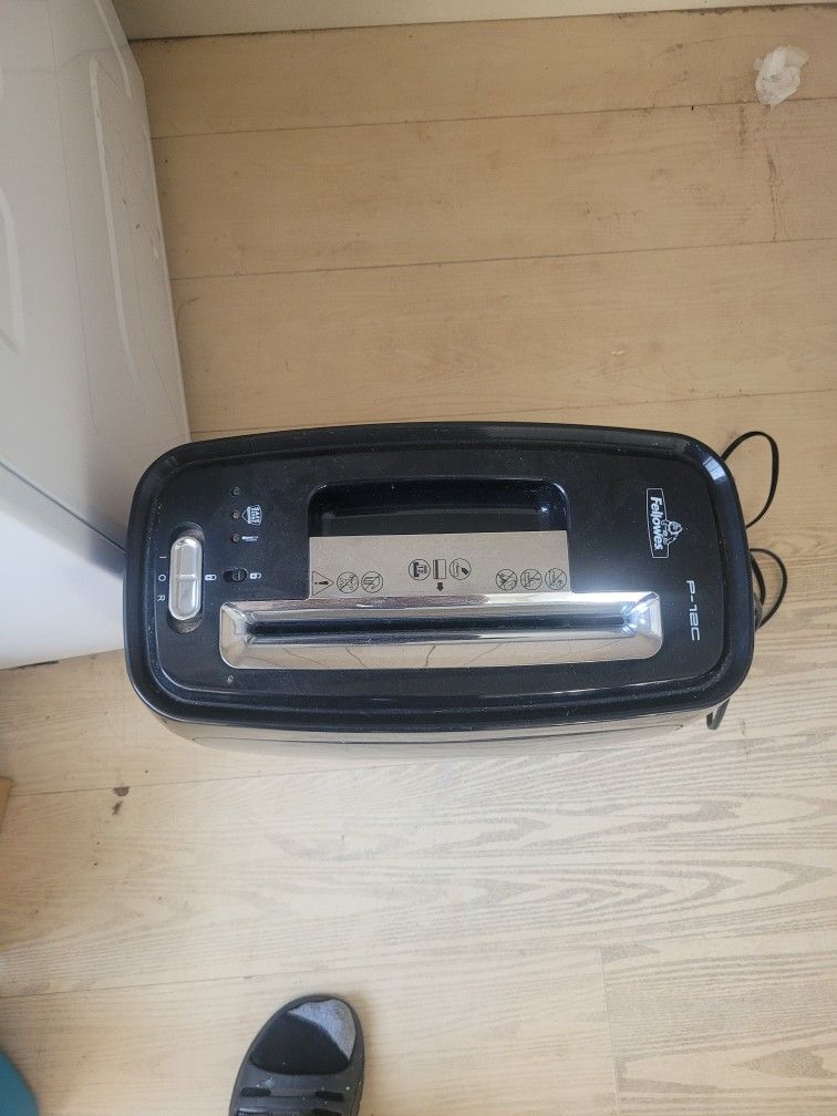 Washer Dryer Stack/micro With Table/2 Tables And A Small Lamp