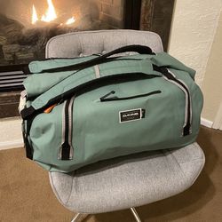 Dakine Cyclone 60L Duffel Thumbnail