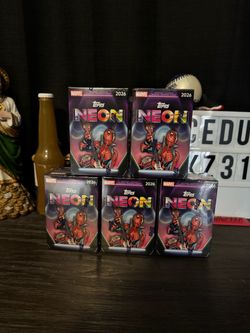 2026 TOPPS NEON MARVEL VALUE BLASTER BOX (35 Cards) Brand New Sealed