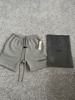 Essentials dark oatmeal short S