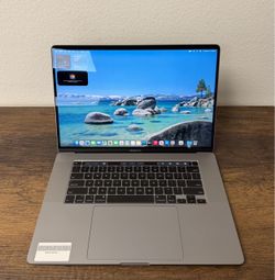 16" MacBook Pro Touchbar 32GB RAM*1TB SSD*2.4Ghz Intel 8 Core i9