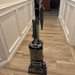 Shark Vacuum 