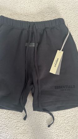 Black essentials shorts