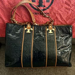 🍀💕Tory Burch!!!!!  