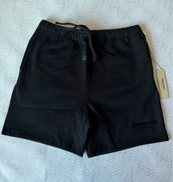 Essentials Men’s Shorts