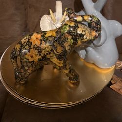 Ceramic elephants