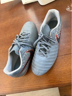 Men’s soccer cleats