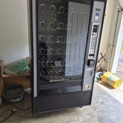 AP 7600 Vending Machine – Card Reader + Cash – Fully Working