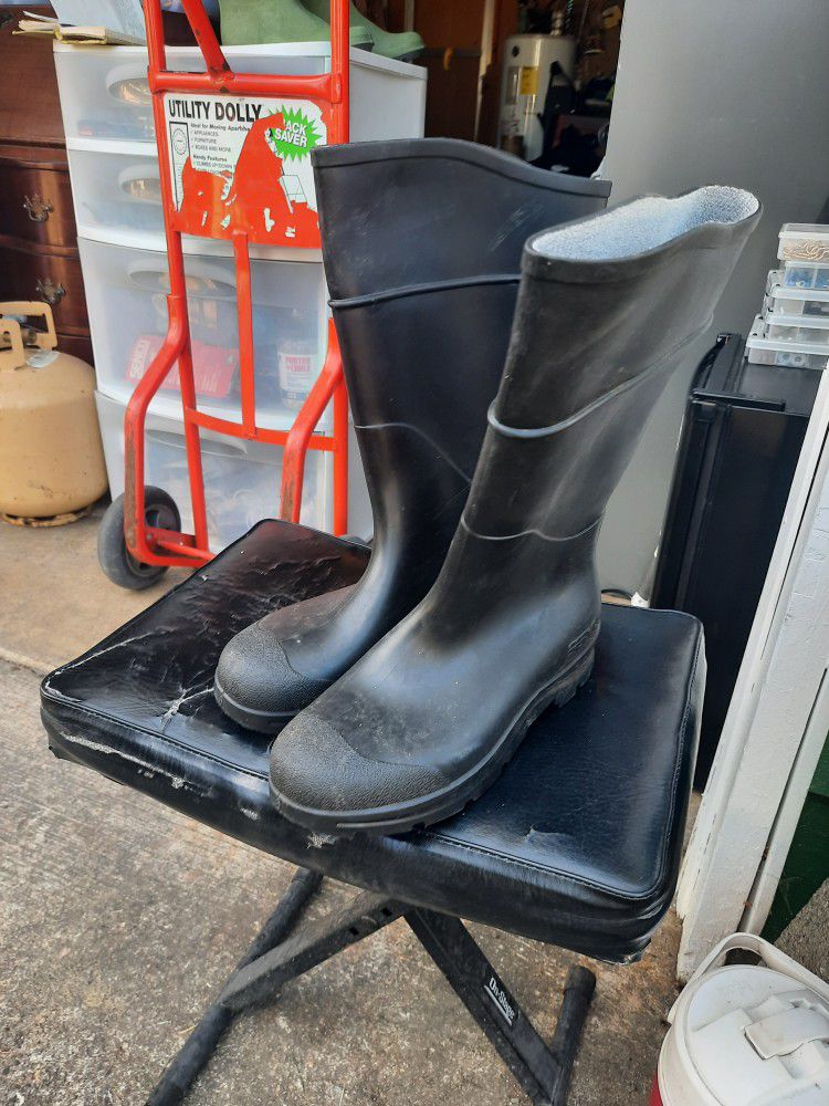 Rubber boot