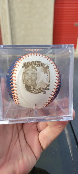 Tony Gwynn Limited Edition 3000 Hits Baseball