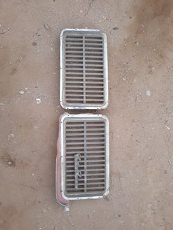 1971 - 72 Cutlass Grille