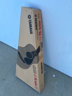 Yamaha FG Junior 3/4 size acoustic guitar