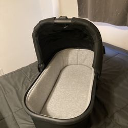 Uppa Baby bassinet Stroller Attachment 
