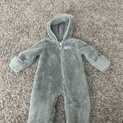 Nike Onsie 
