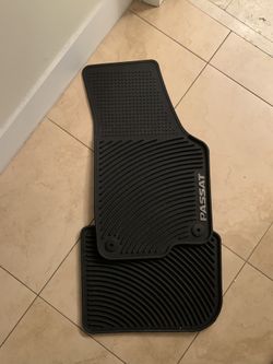 4 Vw car mats front and back