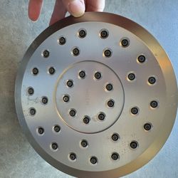MOEN Round Shower head