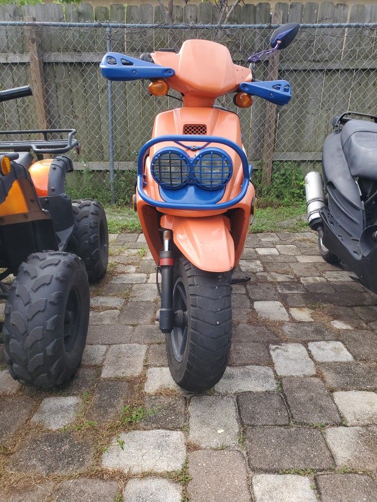 Scooter w/Clean Title In Hand