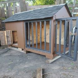 Dog House For Sale!!!!