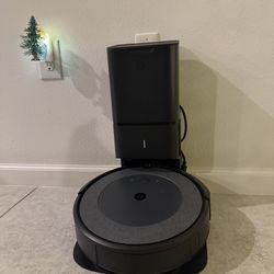iRobot Roomba i3 $125