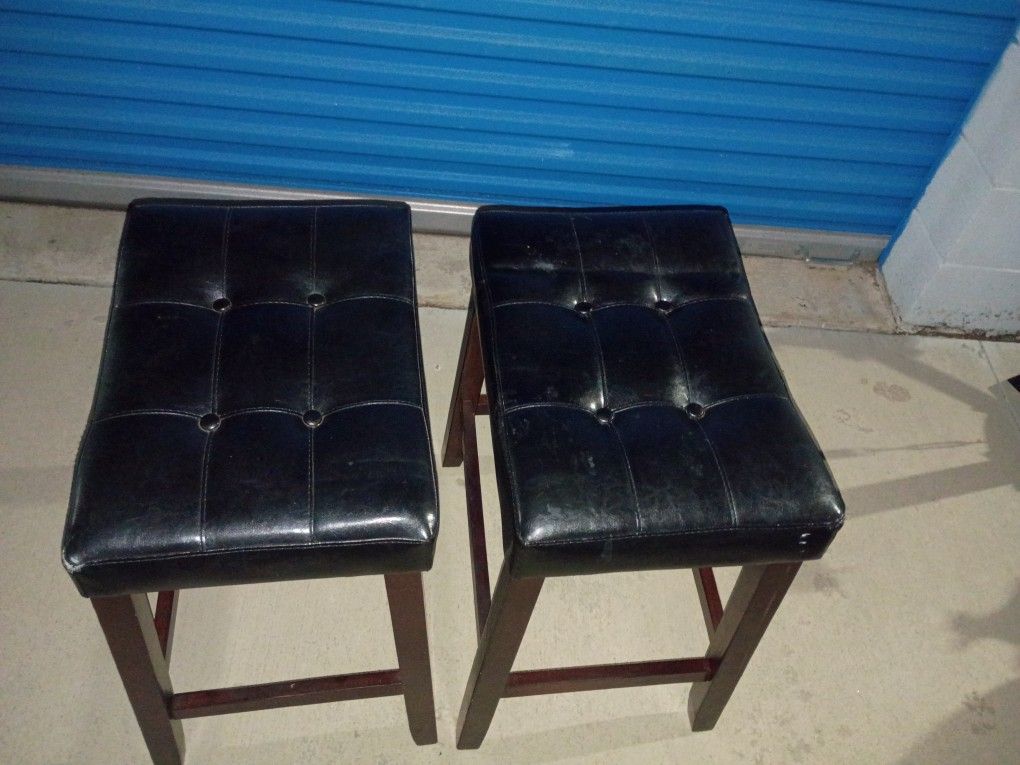 Stools & Tables