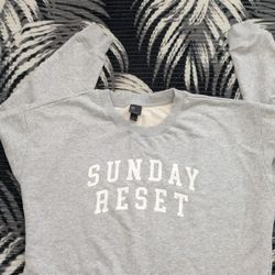  Women's Sweatshirt 