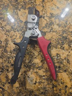 Malco Professional Heavy Duty Sheet Metal Snips / HVAC Tool