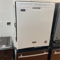 MAYTAG DISHWASHER 