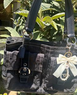 Vintage tote soho coach bag