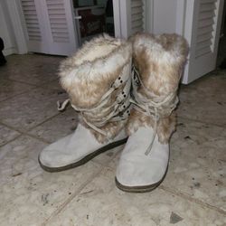Snow Boot/moccasins 