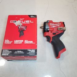 Milwaukee
M12 FUEL 12V Lithium-Ion Brushless Cordless Stubby 3/8 in. Impact Wrench (Tool-Only)