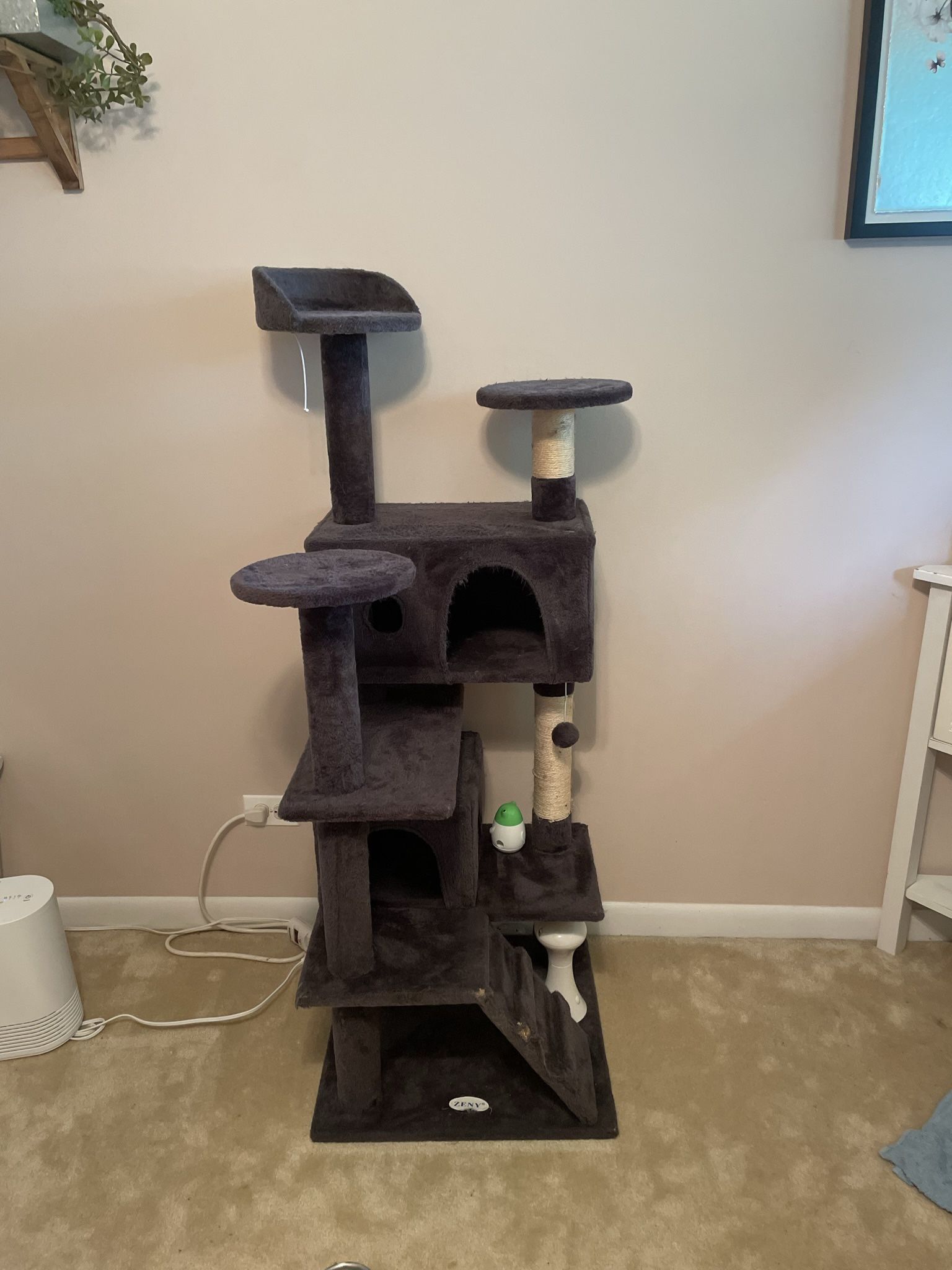 Loved Cat Tree for Sale in St. Charles, IL OfferUp