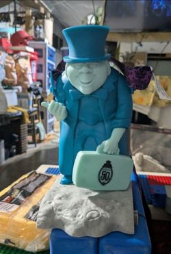 2  New Disney Hitchhiking Ghost Popcorn Buckets