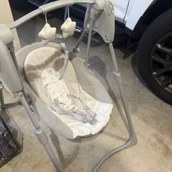 Graco Slim Baby Swing