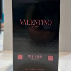 Valentino Born In Roma Intense 