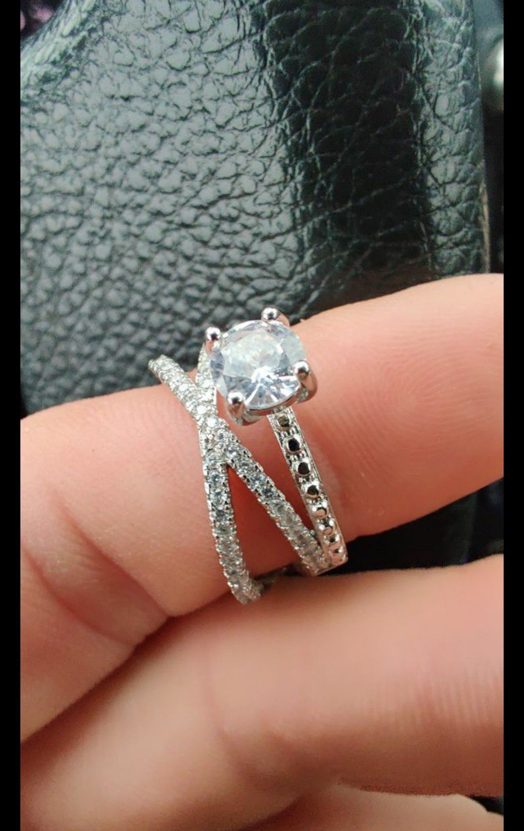 1 QT engagement ring and wedding band