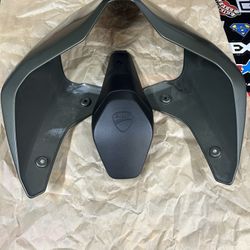 2022 Ducati V2 Streetfighter 