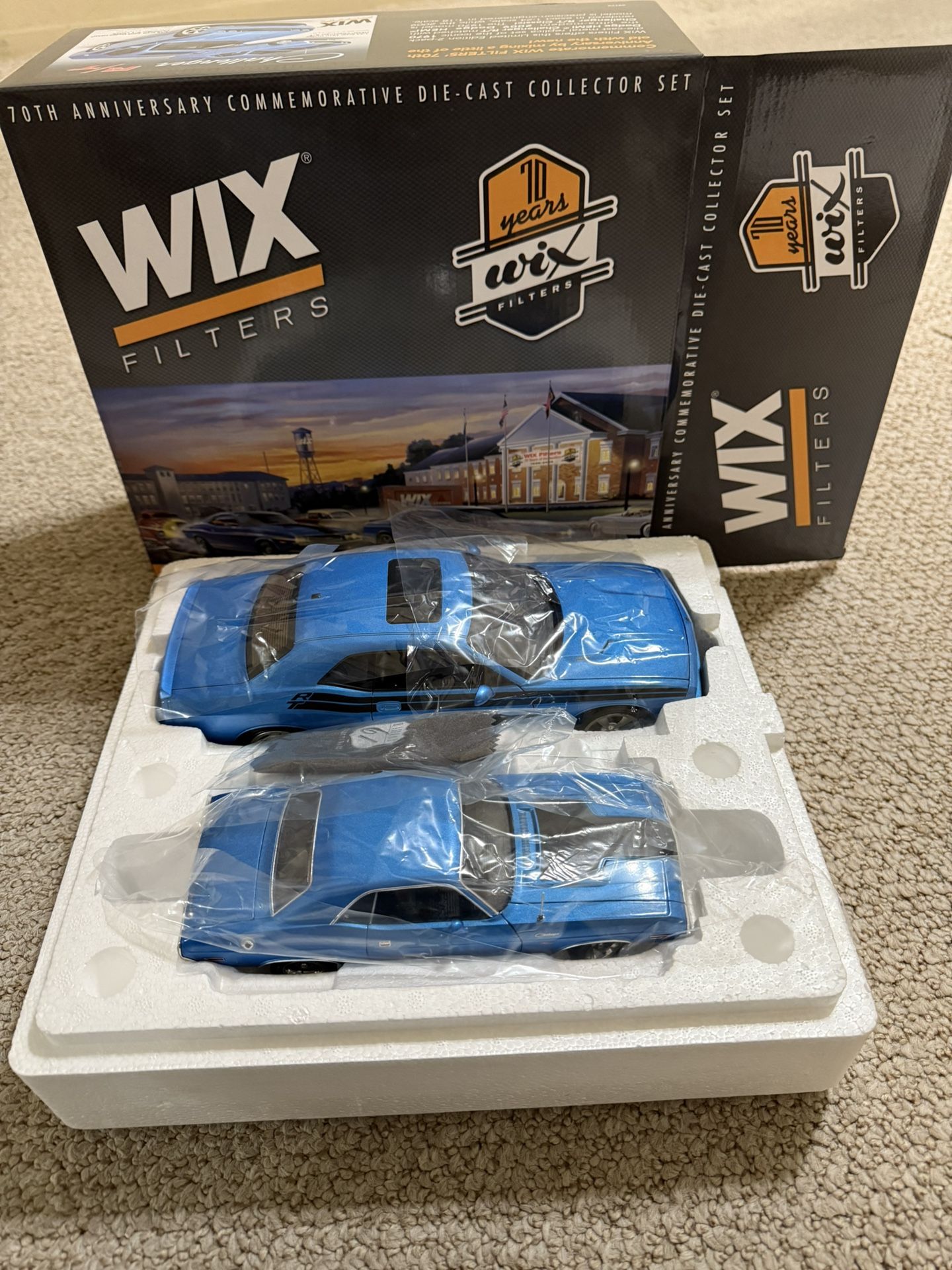 WIX Filters 70th Anniversary Die-cast Collector Set 1970 and 2009 Challenger R/t