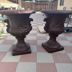 New Pair Of Flower Pots Made Out Of Cement 
