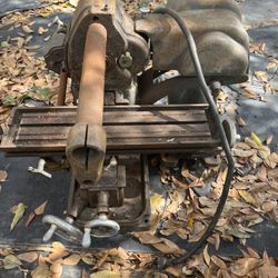 Atlas MF 001675 Milling Machine 